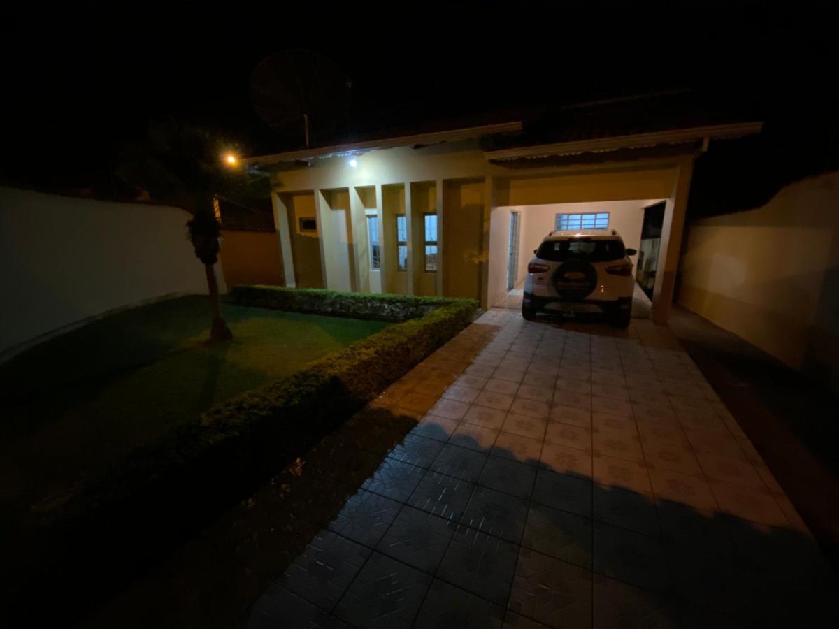 Casa Em Caldas Novas Villa Esterno foto